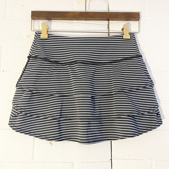 ATHLETA Swagger Mini Skort Black Gray Striped XXS - Picture 3 of 8